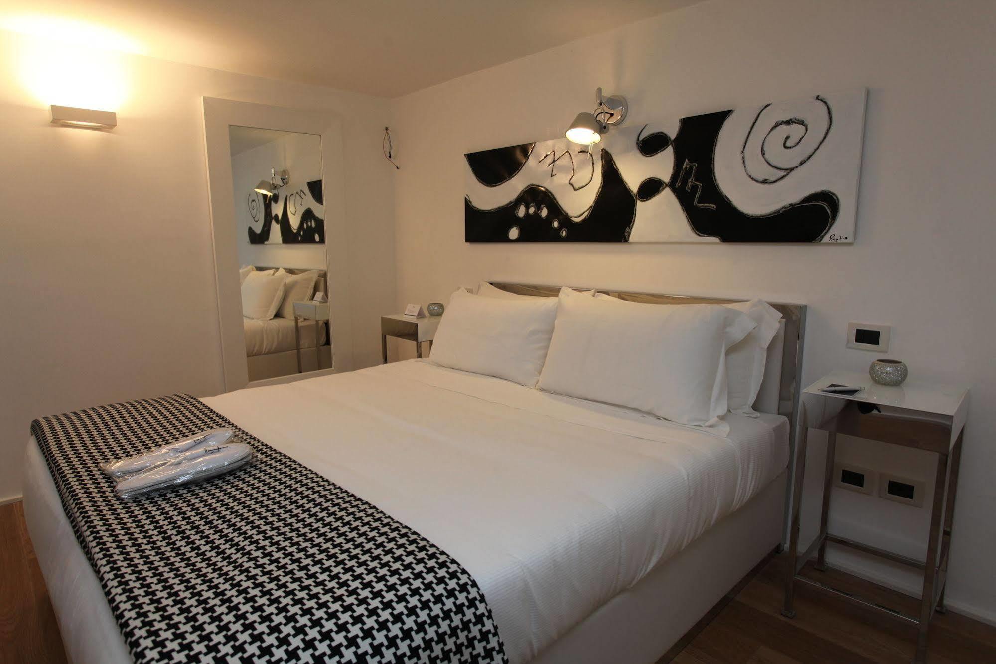 Lhp Suite Roma Piazza Del Popolo Zewnętrze zdjęcie