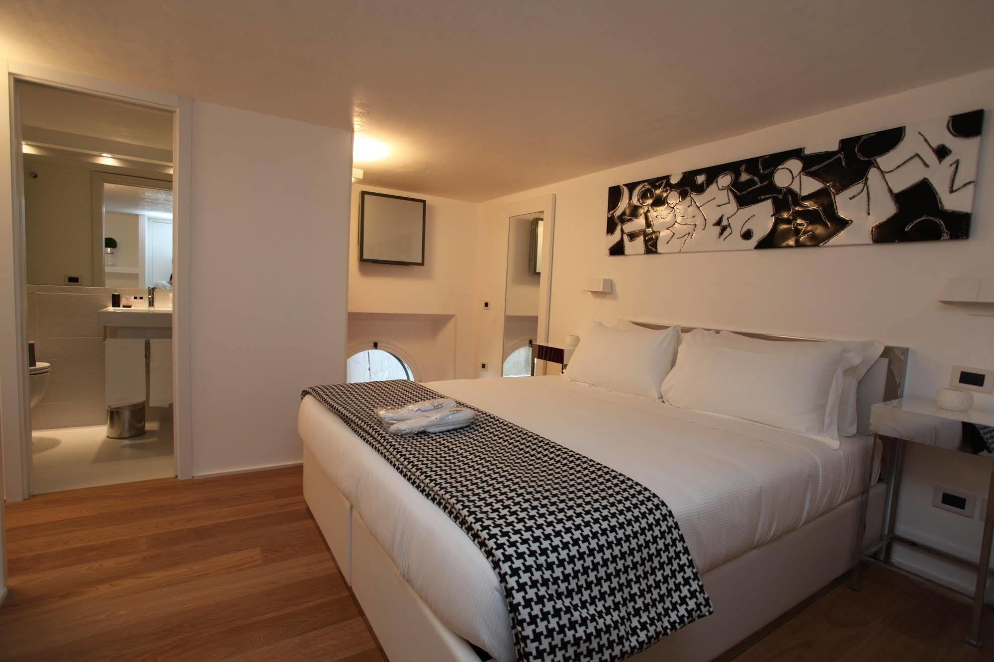 Lhp Suite Roma Piazza Del Popolo Zewnętrze zdjęcie